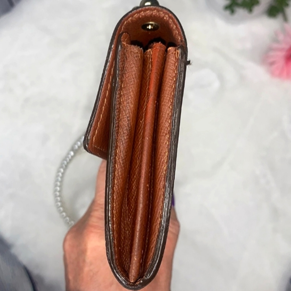 🌺 Louis Vuitton Long Portefeuille Sarah Wallet on Chain Pre-owned WOC - Picture 5 of 16